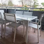 Apartment - Magenta -
