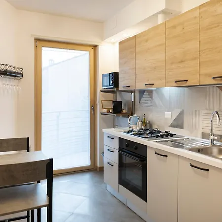 Apartment - Magenta - *