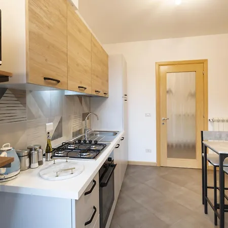 Apartment - Magenta -