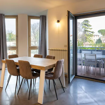 - Magenta - Apartment Monfalcone